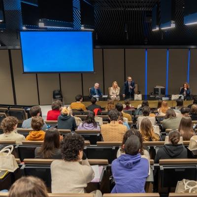 Dall'Università degli Studi di Perugia alla carriera diplomatica: il nuovo concorso per rappresentare I'ltalia nel mondo