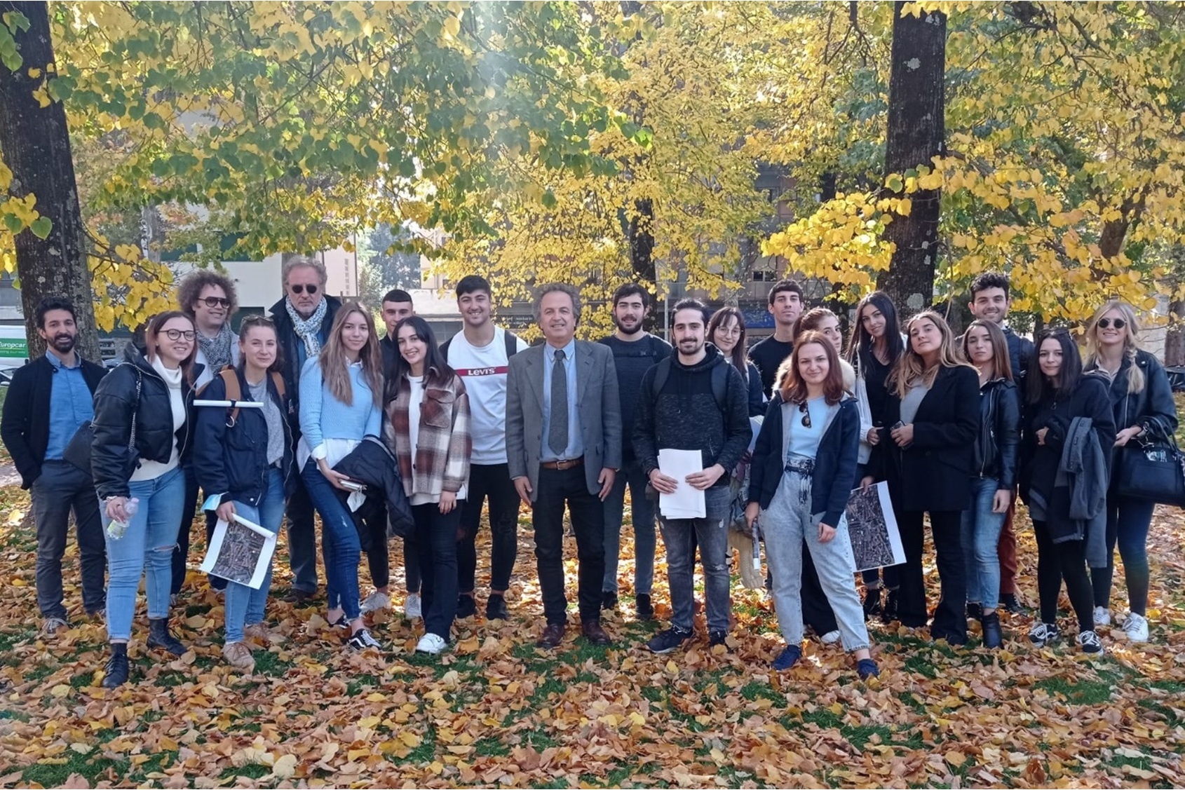 foto 1 studenti e docenti ad arezzo per sopralluogo