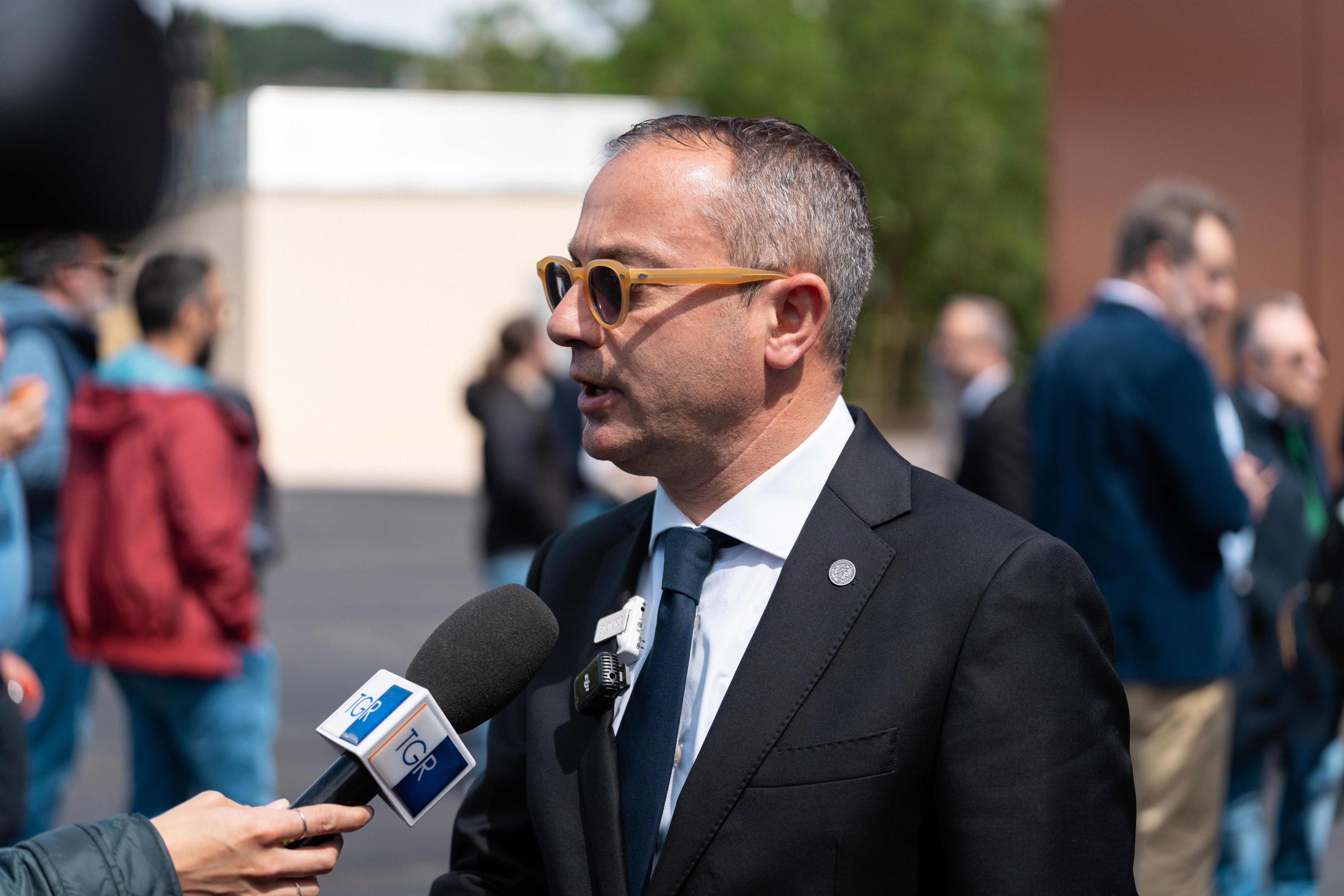 8 Il Rettore Massimiliano Marianelli