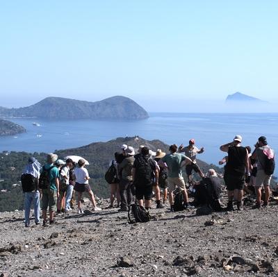 A Vulcano si conclude PETRAS la Summer School in Planetologia 