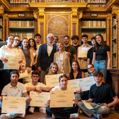 Consegna attestati agli studenti di Marketing